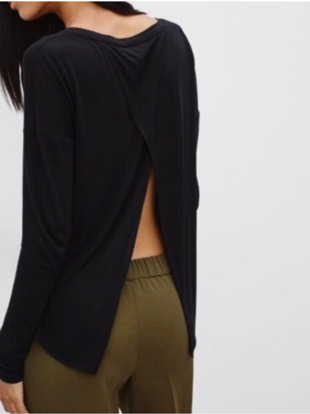 Artizia’s Wilfred Black Long Sleeve Open Back Tee